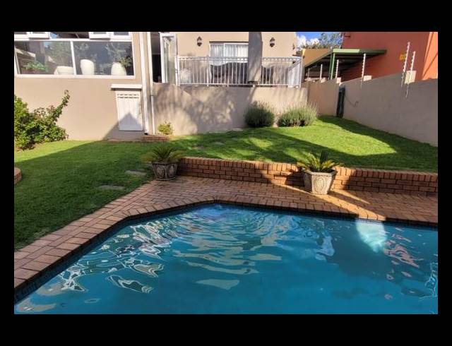 4 BEDROOM FREESTANDING FOR SALE IN ELANDSHAVEN